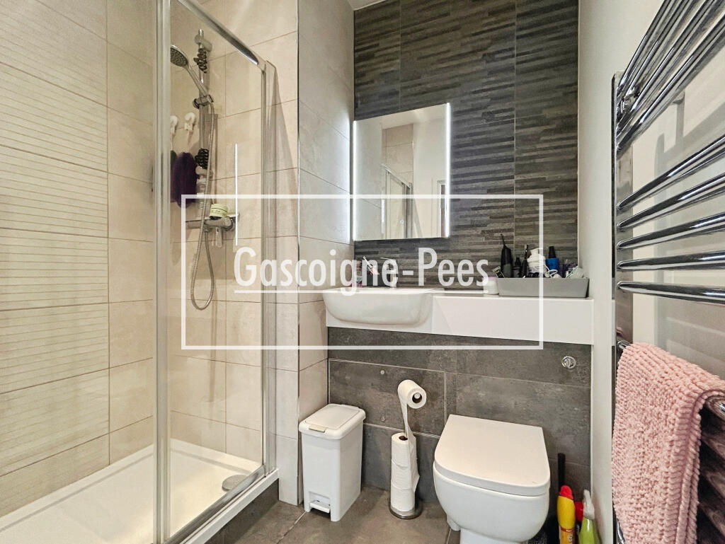 Apartment in Reading - More