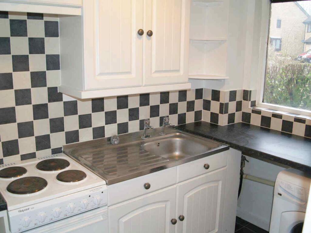 House in Crawley, West Sussex - View 3