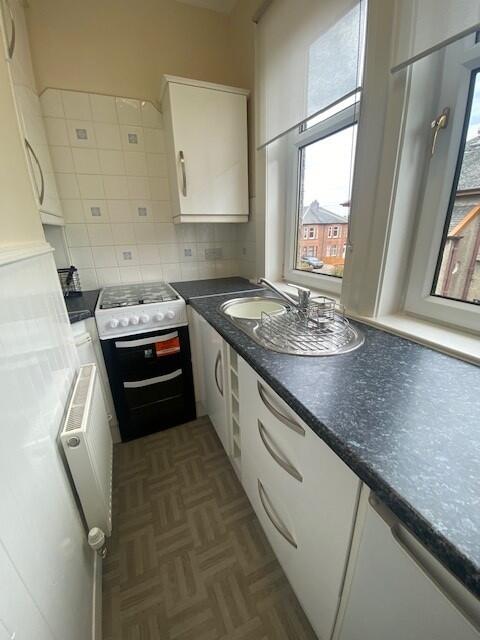 Apartment in Glasgow, South Lanarkshire - More
