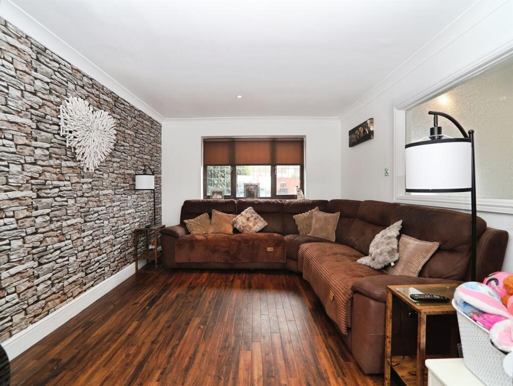 House in Llantrisant - View 3