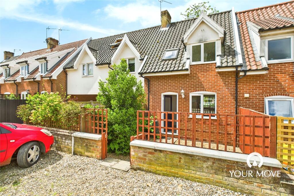 2-bed terraced on Mendham Lane, Harleston, Norfolk, IP20, £180,000