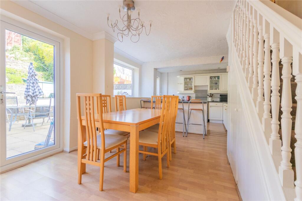 Oozewood Road, Royton, Oldham, Greater Manchester, OL2 photo 4
