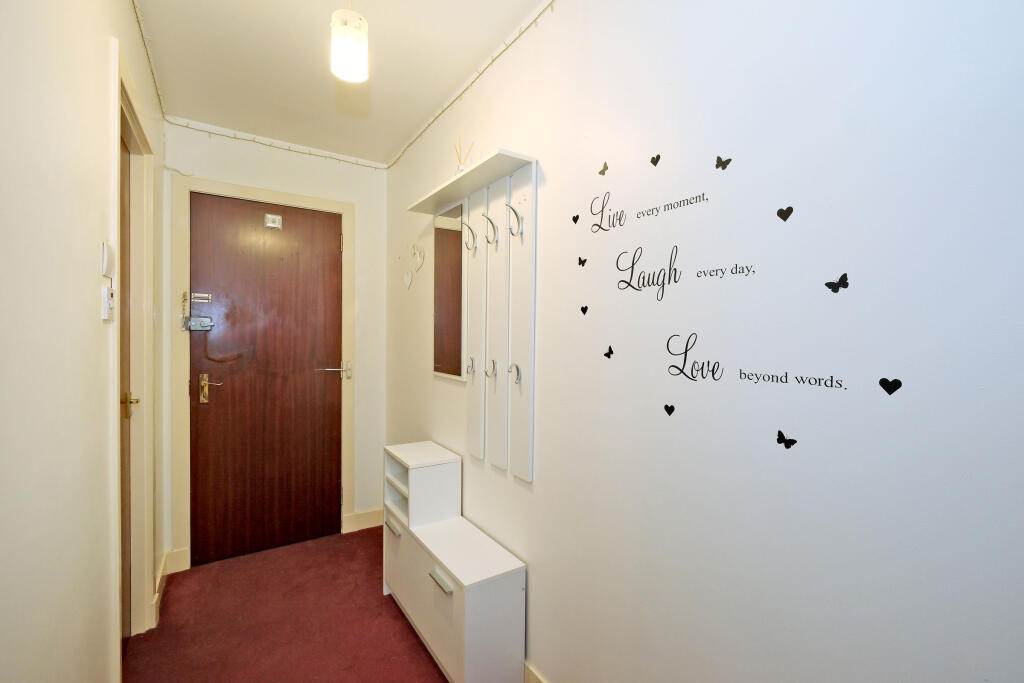 Apartment in Aberdeen, Merchant Quarter, City Centre - View 4