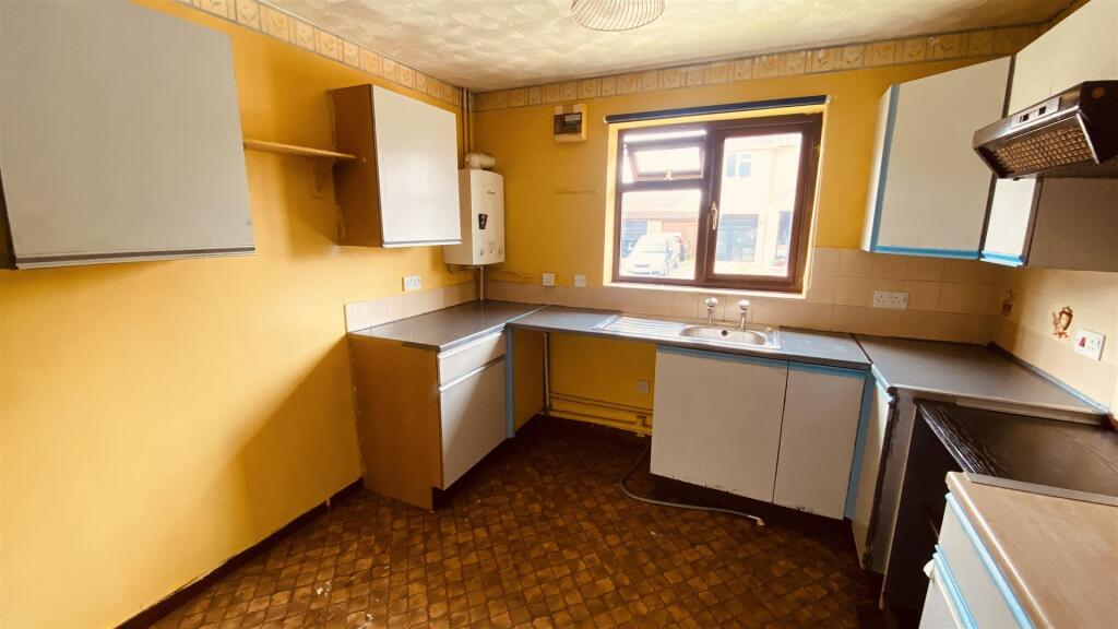 Sandys Crescent, Littleport, Ely photo 3