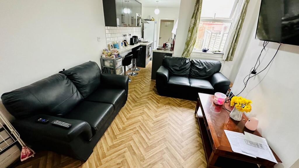 House in Coventry, Hillfields - More