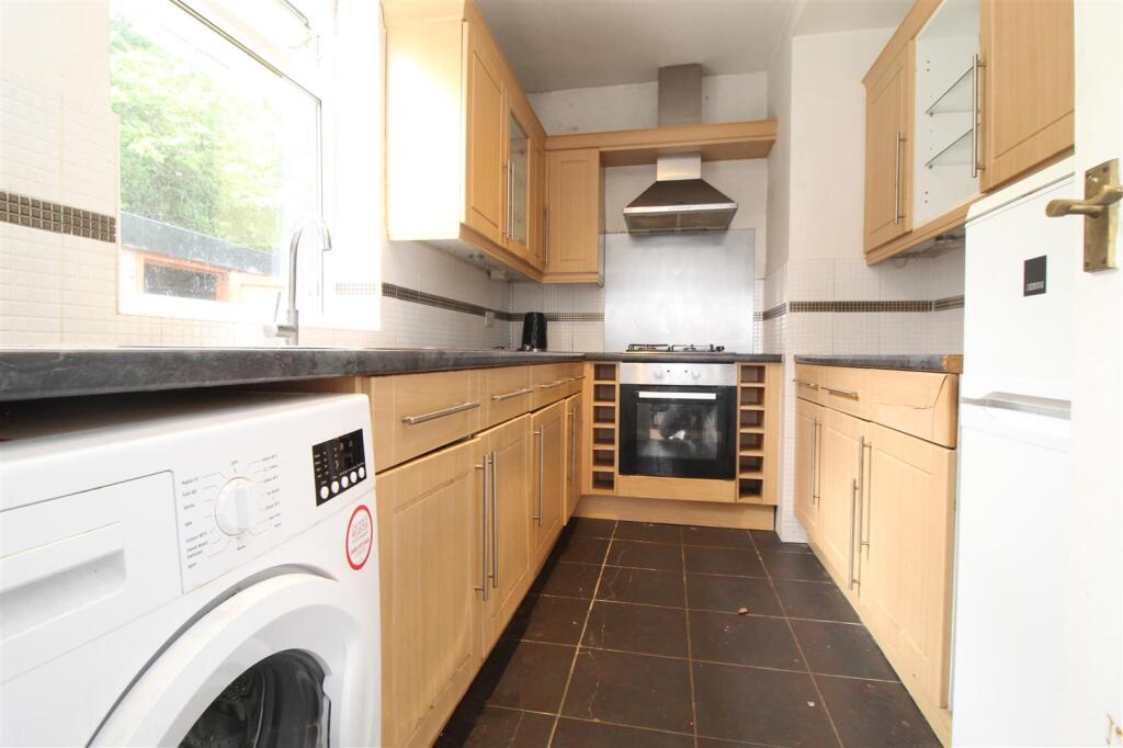 House in Leeds - View 4