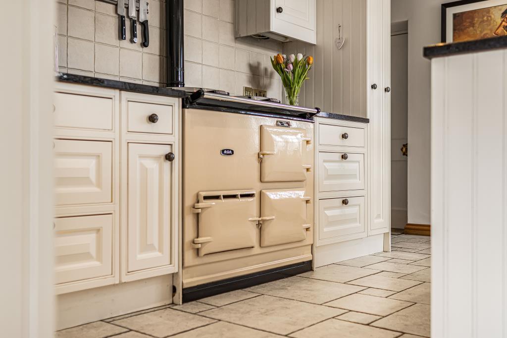House in East Cambridgeshire, Haddenham - More
