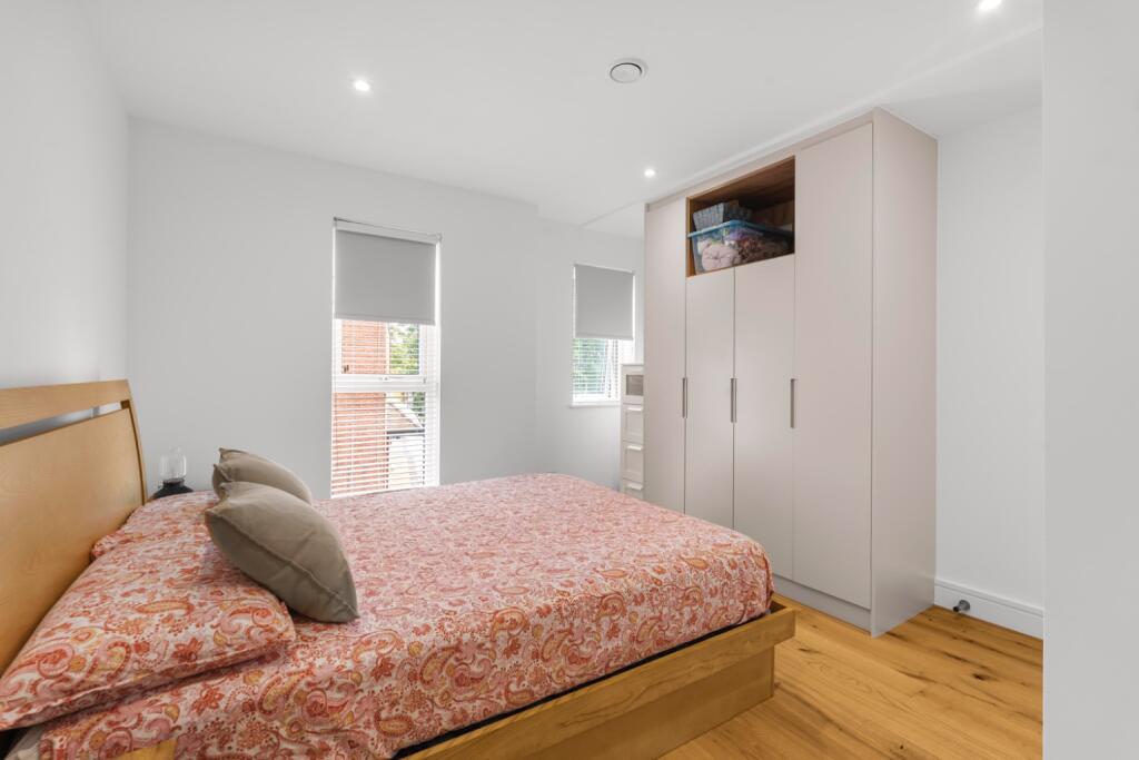 Apartment in Letchworth Garden City, Jubilee Industrial Centre - View 4