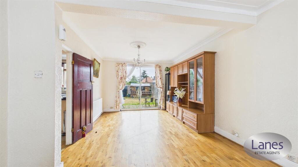 House in London - View 4