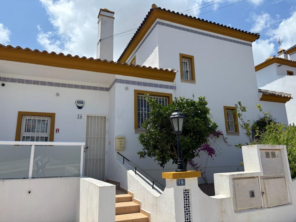 Main image of property: Villamartin,Alicante