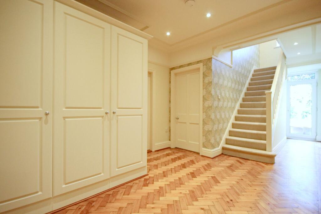 Shadybrook Lane, Weaverham, CW8 photo 4