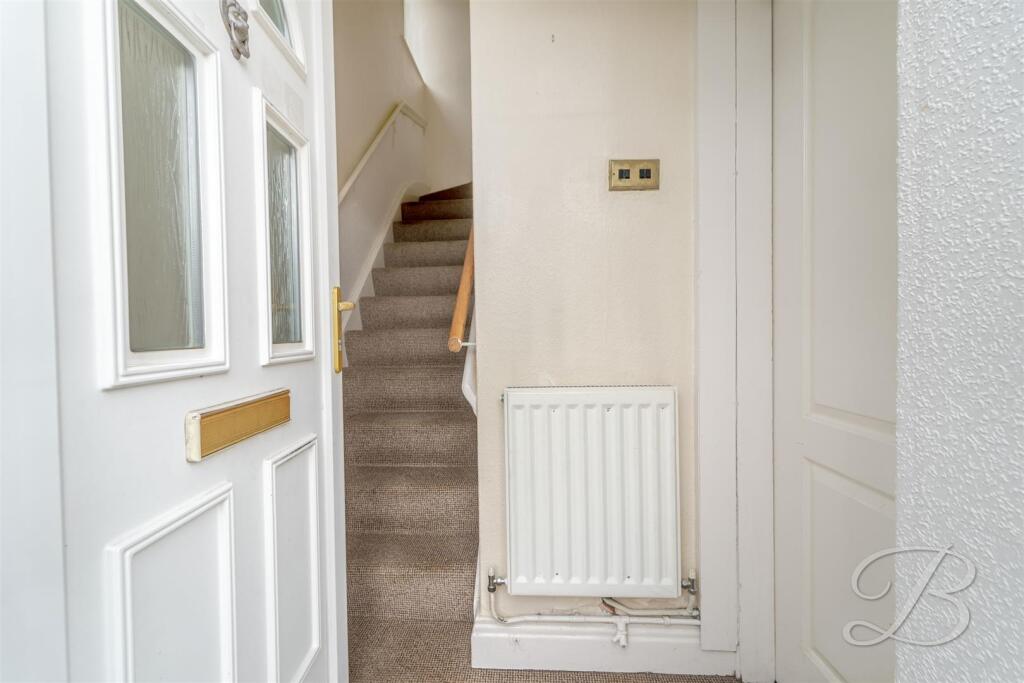 House in Mansfield, Nottinghamshire - View 4