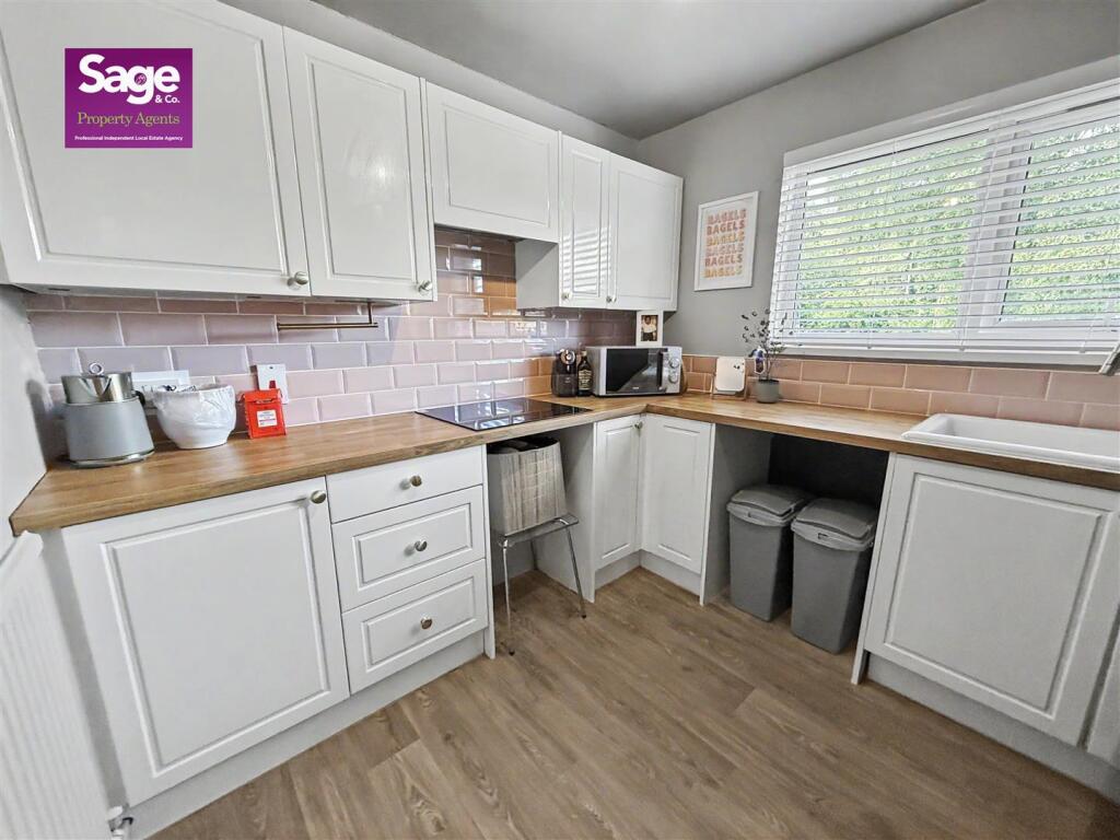 Apartment in Rhiwderin, Pentre-Poeth, Graig - View 2