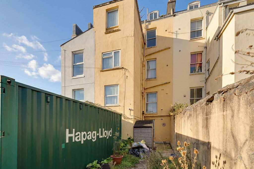 House in Plymouth, West Hoe - View 4