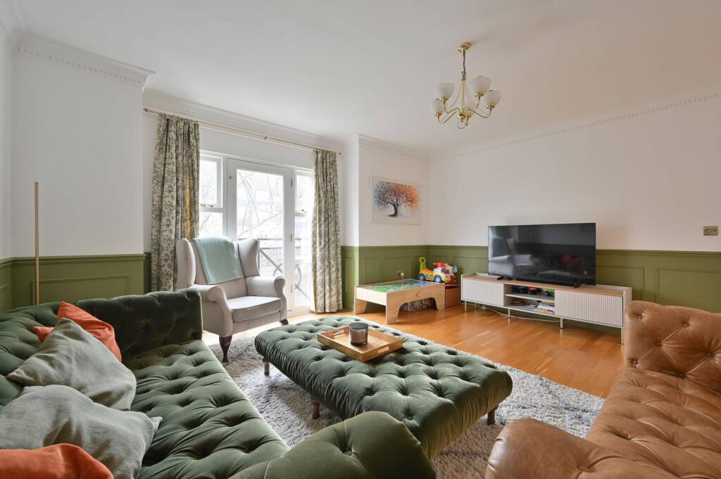 Main image of property: Dickinson Quay, Hemel Hempstead, HP3