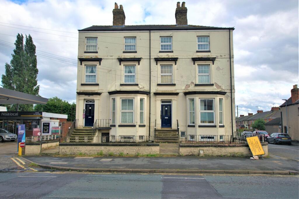 8-bed flat on 22 and 23 Bridge Street, Brigg, DN20 8LY, £420,000