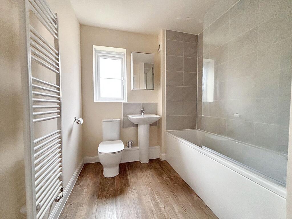 Apartment in Thornbury, Lower Morton - View 4