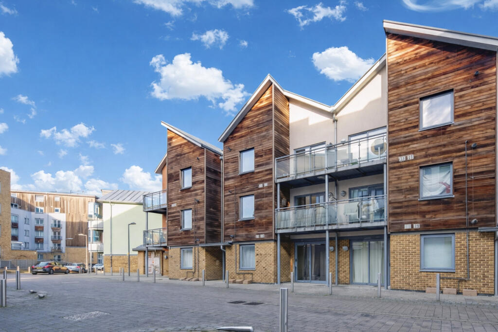 Main image of property: Quayside Drive, Colchester, CO2