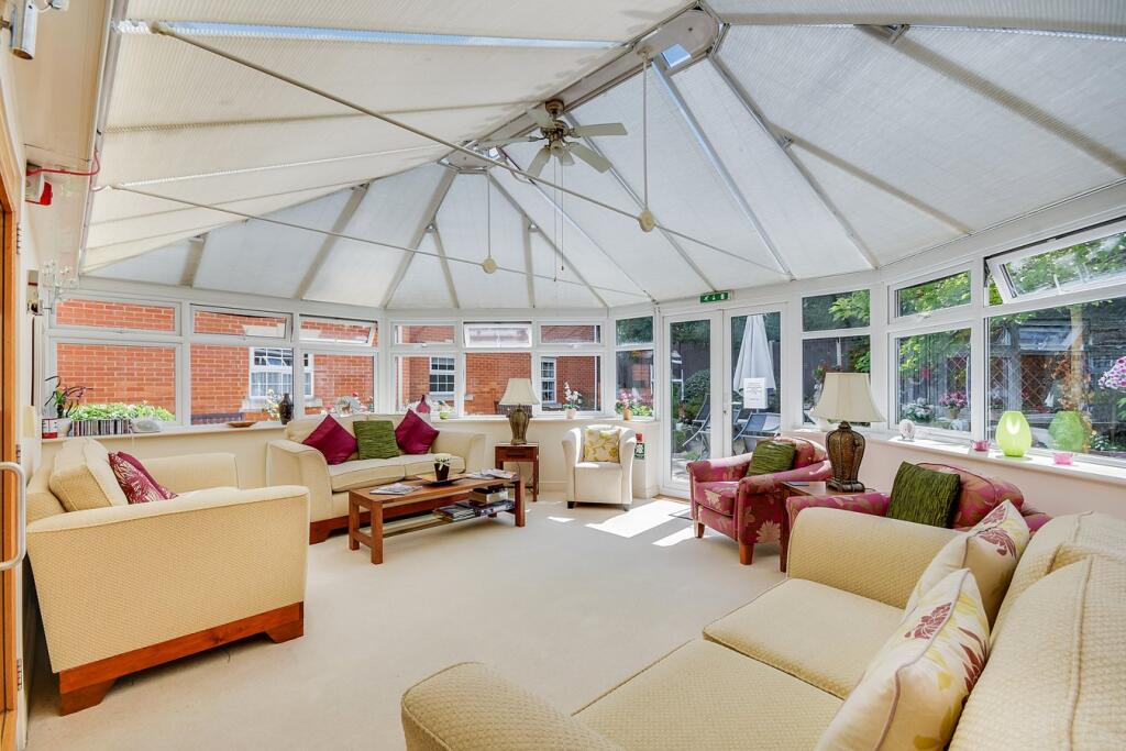 Stock Road, Billericay, CM12 - View 3