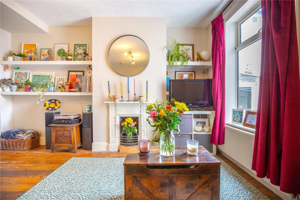 Main image of property: Boston Road, Bristol, BS7