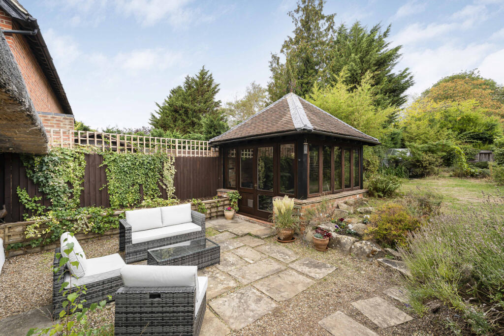 House in South Oxfordshire, Mackney, Brightwell-cum-Sotwell - View 5