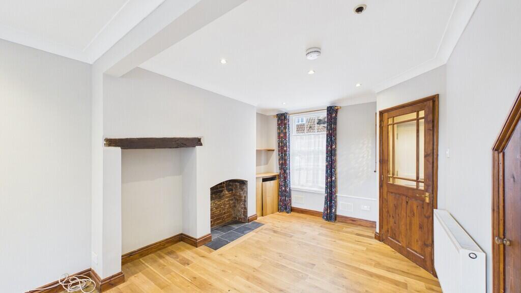 House in Ipswich - View 2