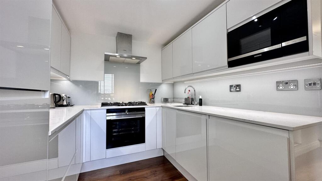 3 bedroom apartment for rent
