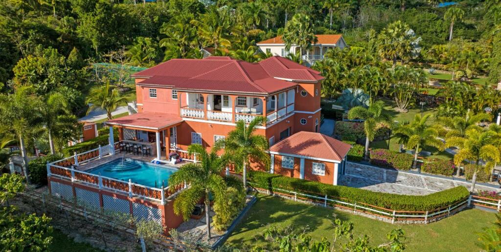 Main image of property: Charlestown