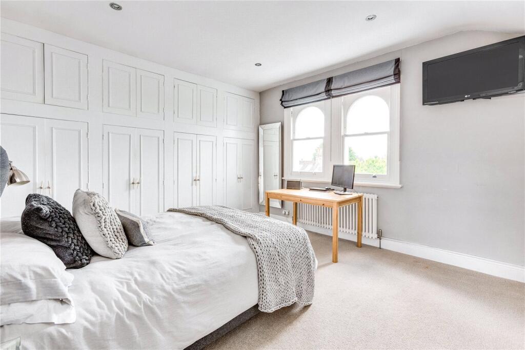 Apartment in London - View 3