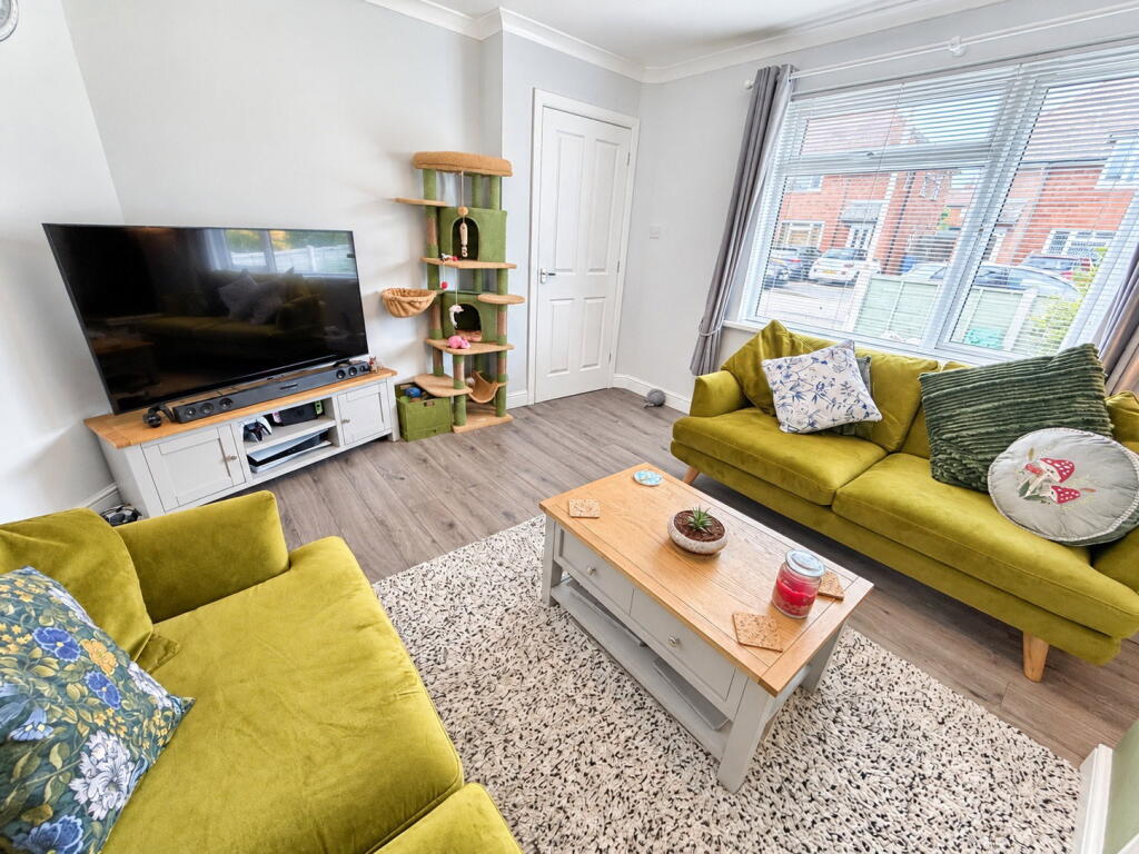 House in Dudley, West Midlands - View 4