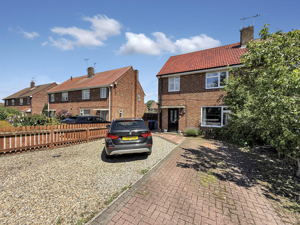 Main image of property: Auchinleck Close, Kelleythorpe, East Riding Of Yorkshire