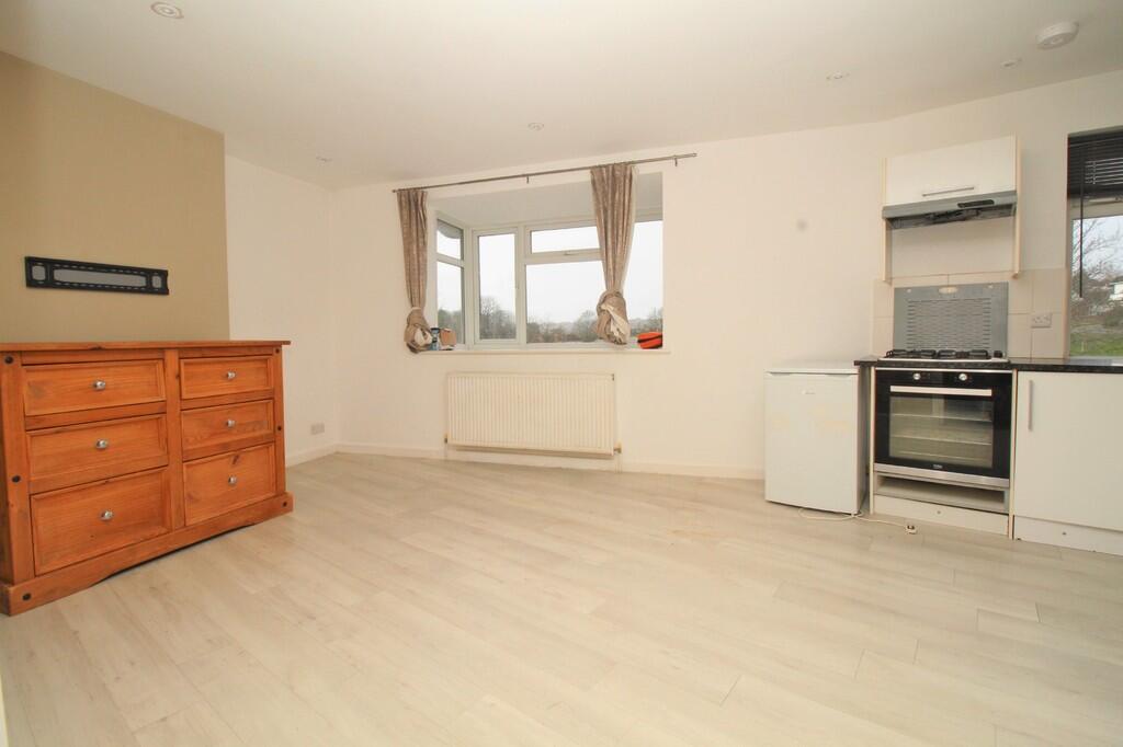 Apartment in Brighton - More