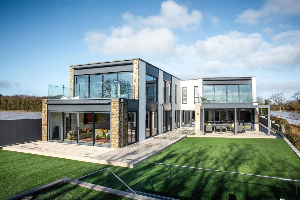 Main image of property: La Mont Du Coin, St Brelade, JE3