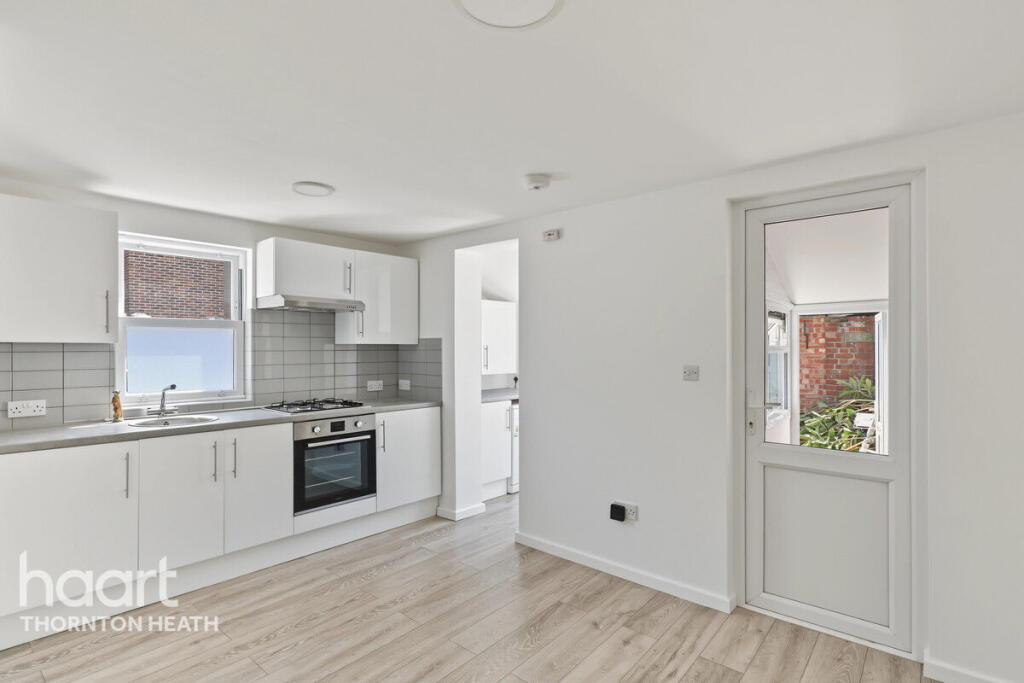 Apartment in London - View 2