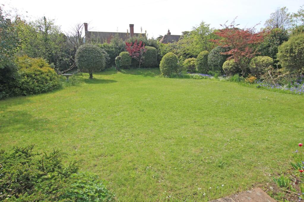 4-bed detached on Summerdown Road, Eastbourne, BN20 8DQ, £815,000