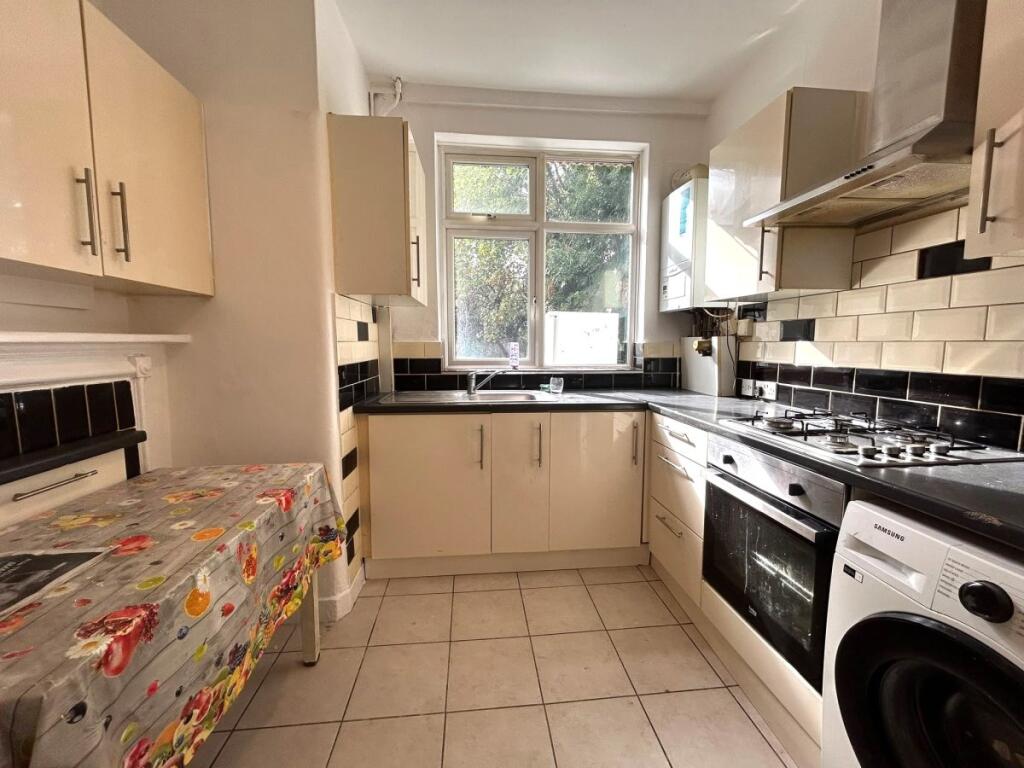 House in London, Preston - View 5