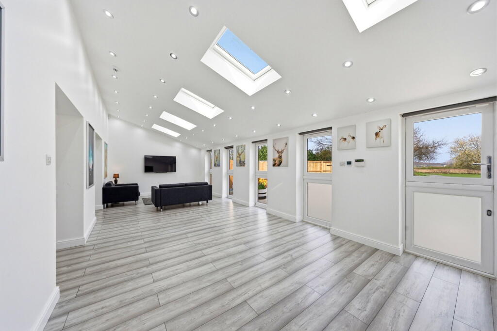 House in Manchester, Astley - More