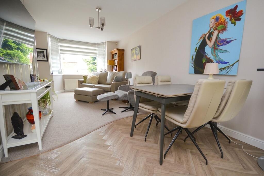 House in Rotherham, Herringthorpe - View 3