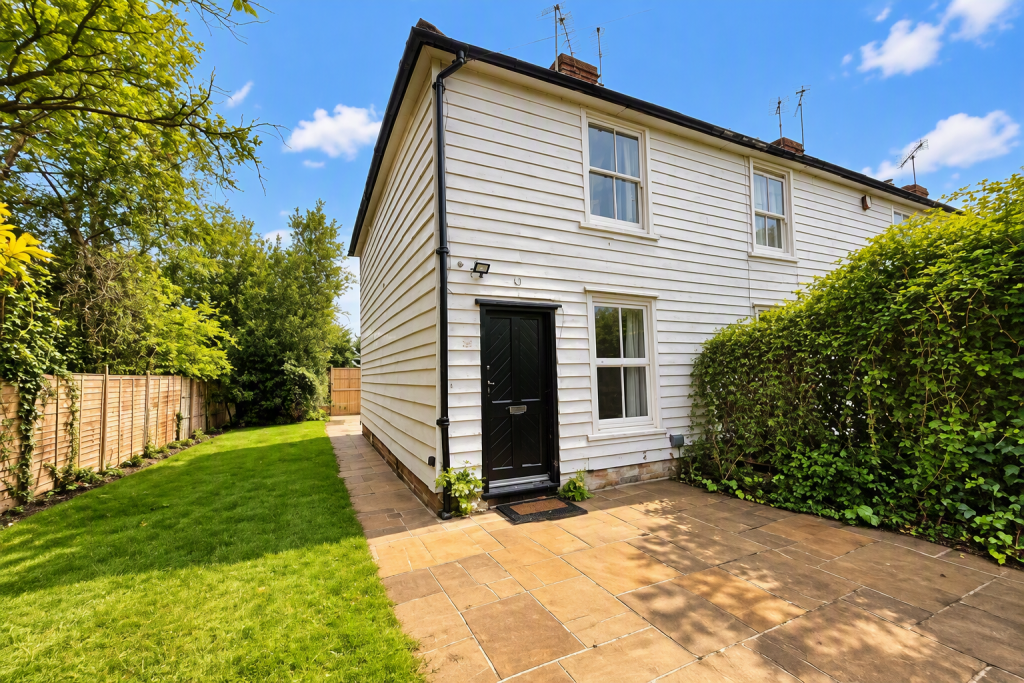 Main image of property: Manor Road, Chigwell, IG7