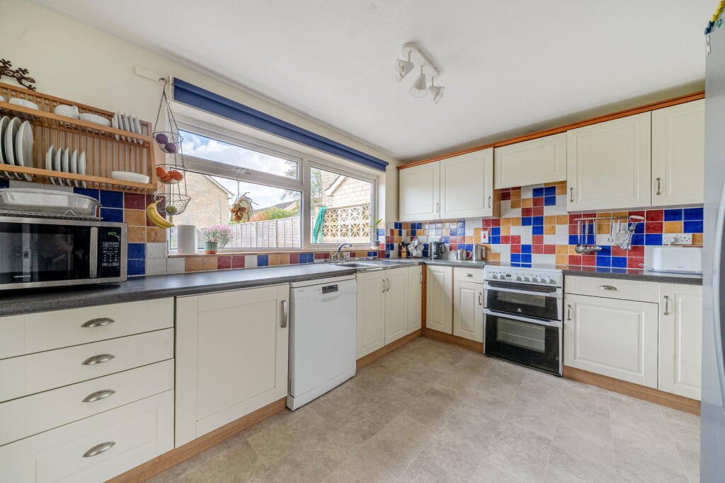 House in Swindon - View 4