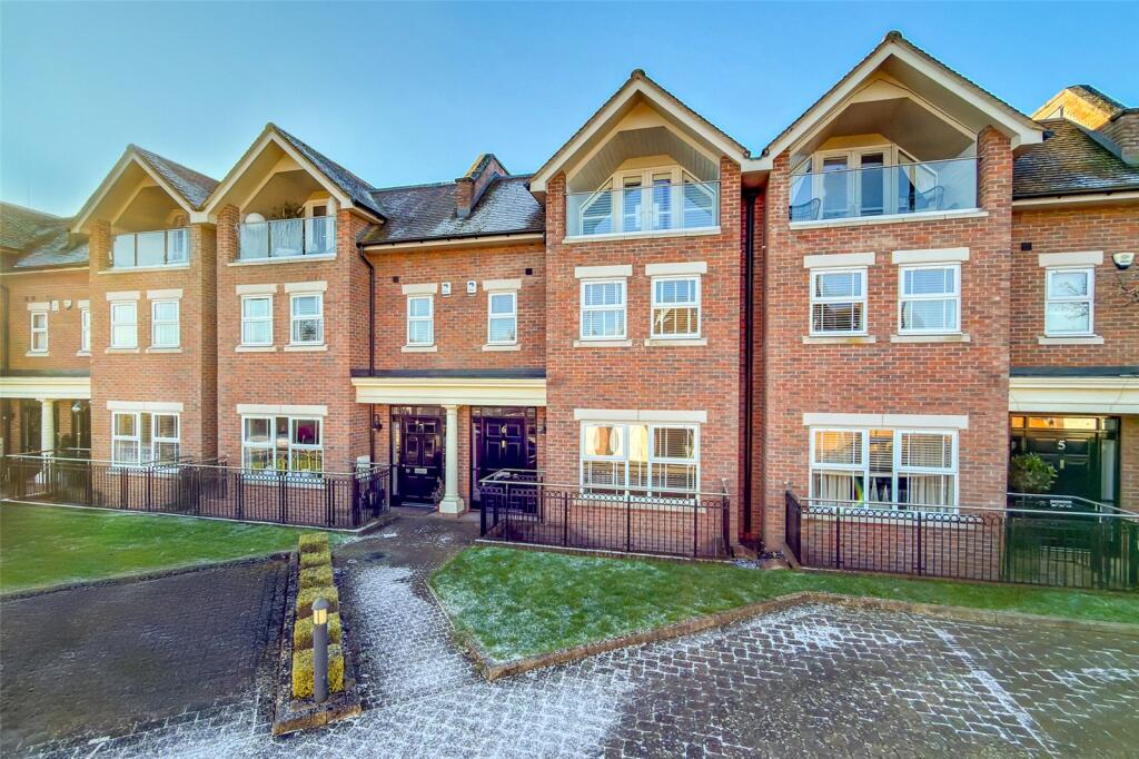 Main image of property: Green Lawns Close, Harpenden, Hertfordshire, AL5