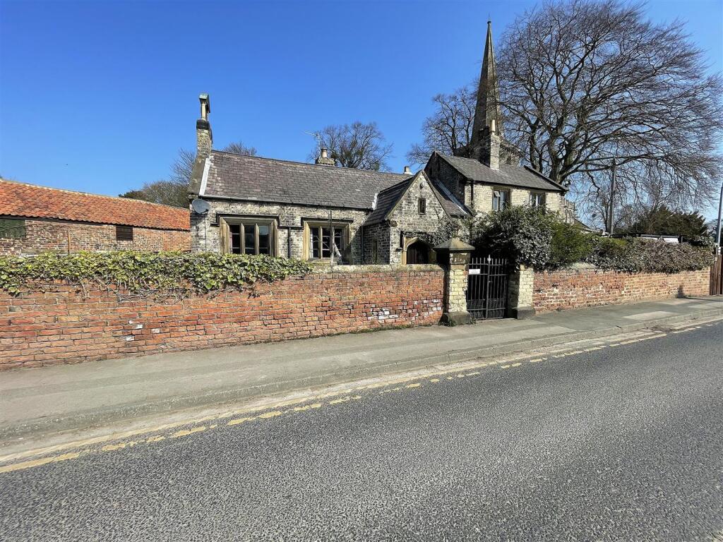 Main image of property: Pagnell Hall, Drax
