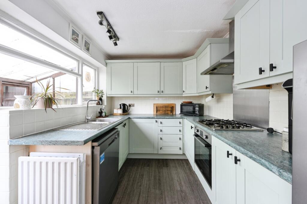 House in Tandridge, Bletchingley - View 5