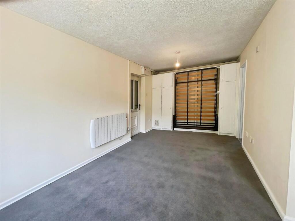 Riverside Court, Littlethorpe photo 4