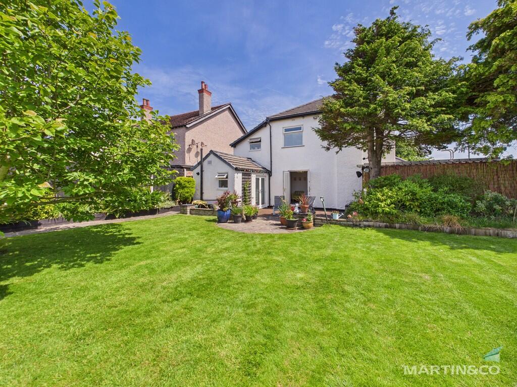 Upton Road, Moreton, Wirral photo 3