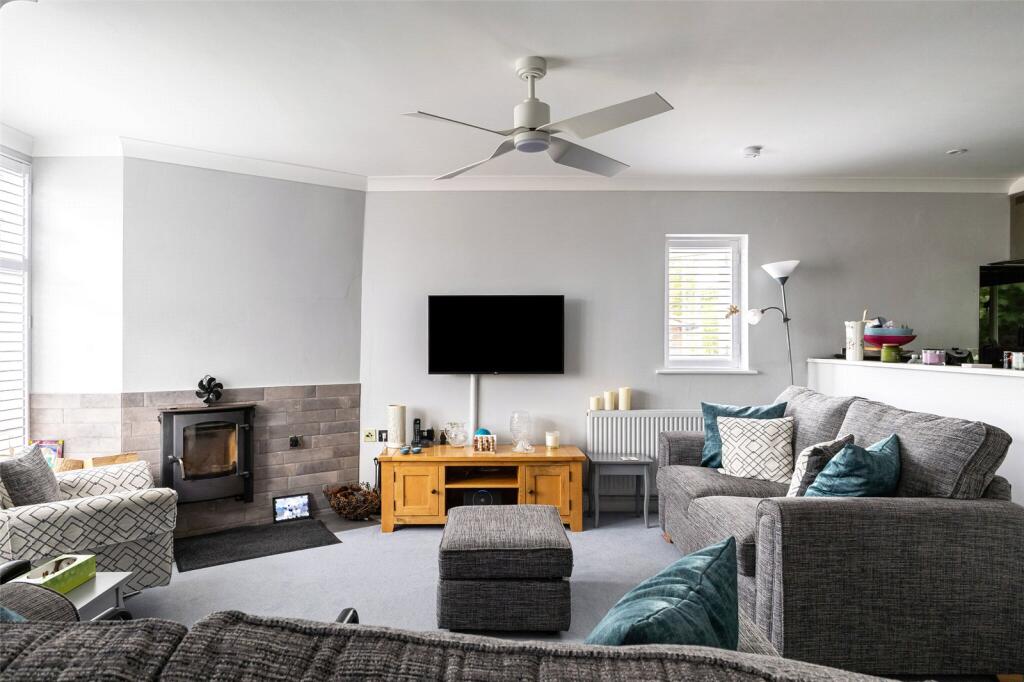 14, Saxon Place, Pangbourne, Reading, Berkshire, RG8 photo 3