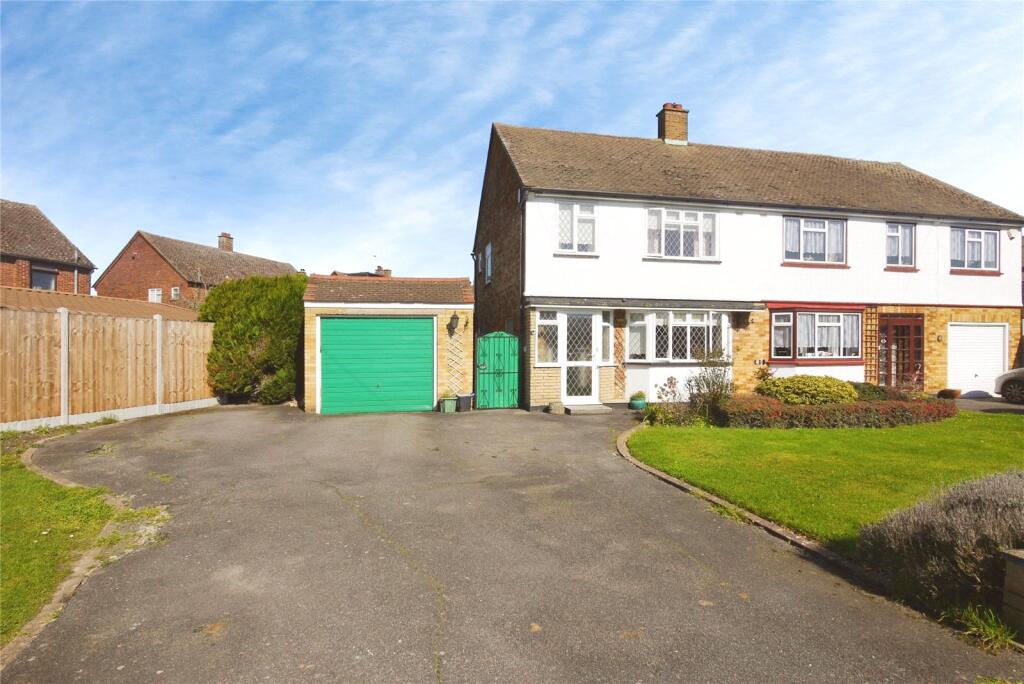 Main image of property: Chafford Gardens, West Horndon, Brentwood, Essex, CM13