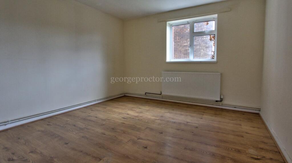 Apartment in London, London Borough of Bromley - More