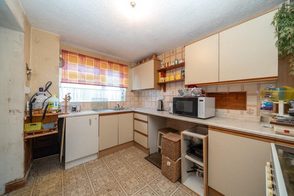 Longlands, Hemel Hempstead, Hertfordshire, HP2 4DF - View 3