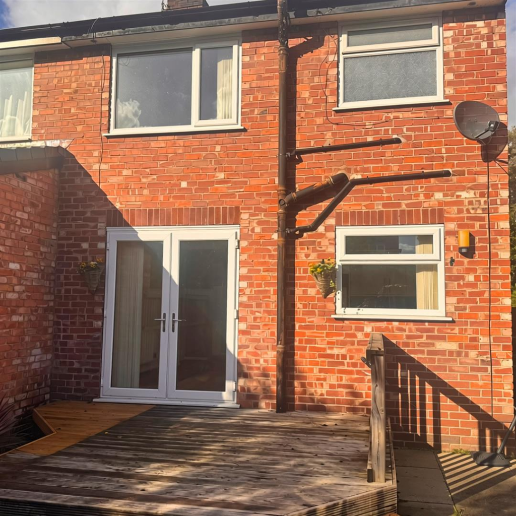House in Stockport, Greater Manchester - View 3
